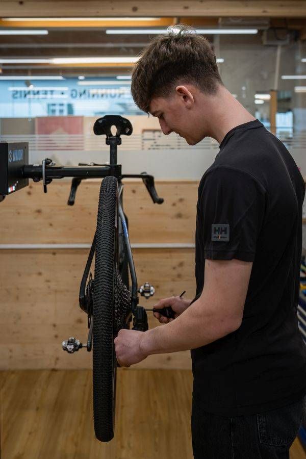 Adrian Niederhäuser