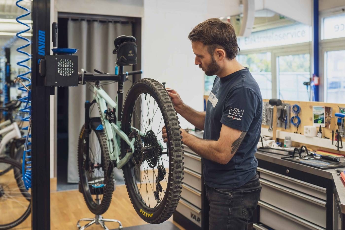 Velo Reparatur